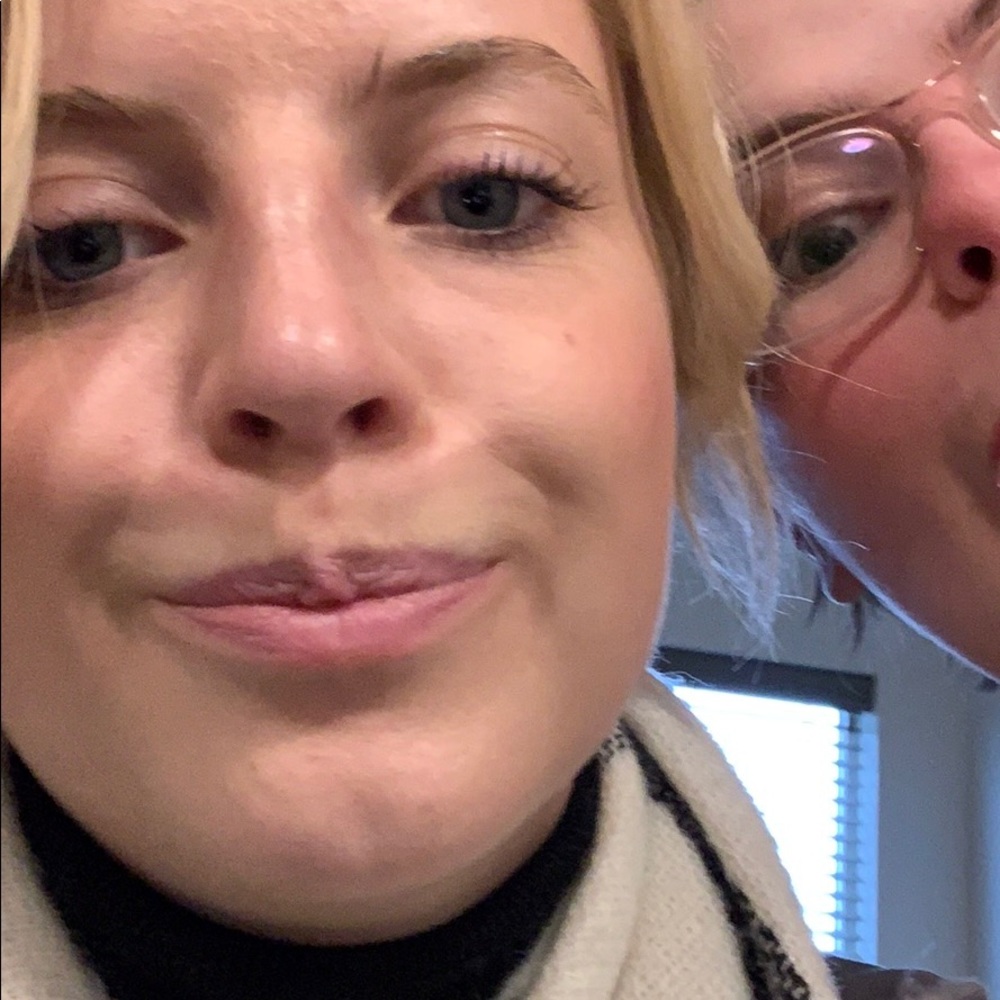 Meet your Posher, Peri